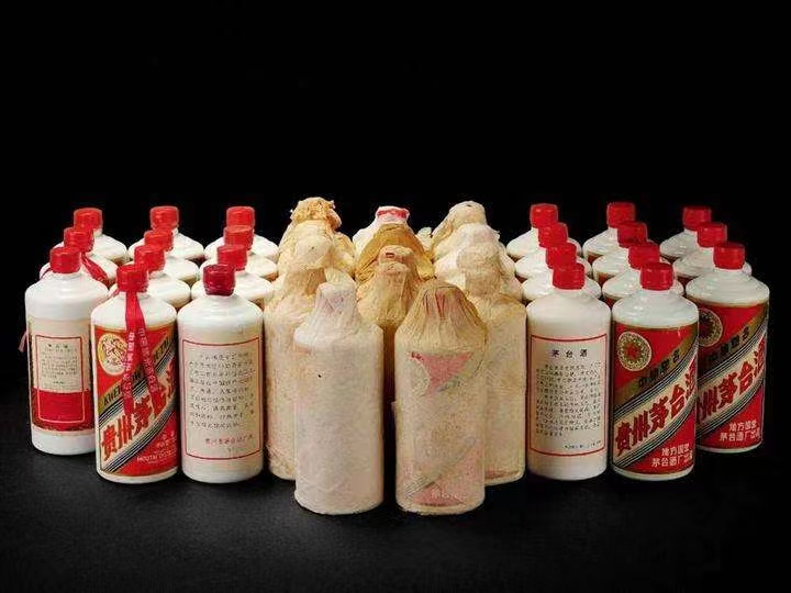 梁园日照岚山回收酒价格哪里回收(附近上门回收茅台酒）?